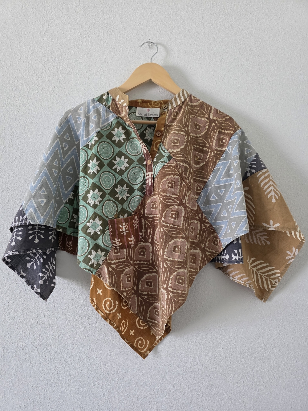 SACRED THREADS Vintage Hippie Funky Cotton Batik  Poncho Topper Top OS